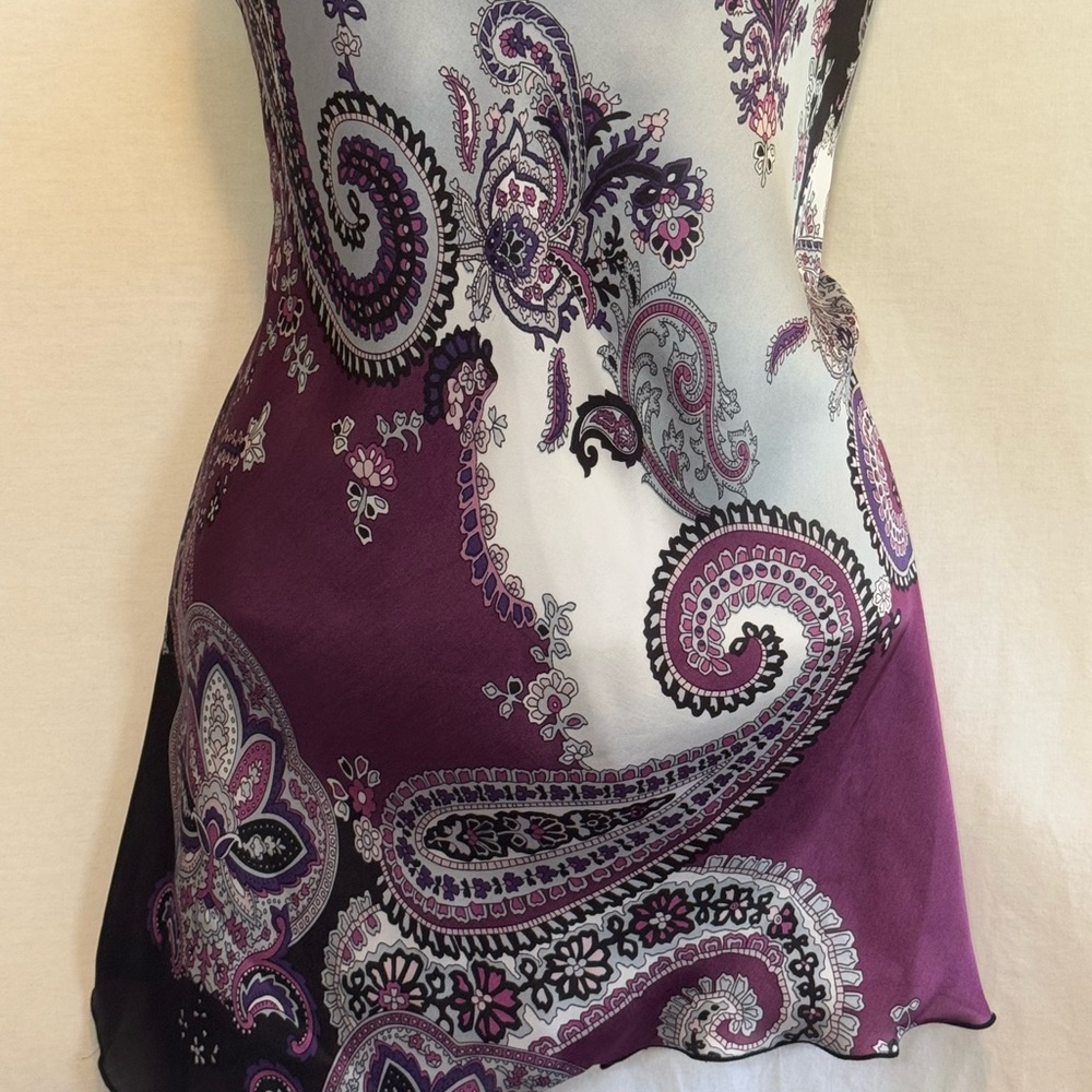 Dressbarn Purple and Black Sleeveless Blouse - Picture 2 of 13